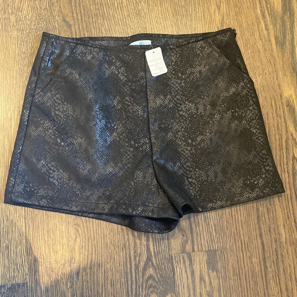 Snakeskin nice shorts